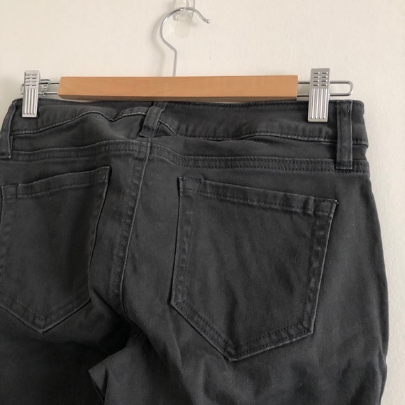 Old navy rockstar zip pocket pants - Picture 6 of 8